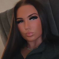 demi_parkerblux
