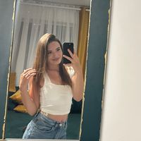 lauranicol330