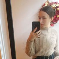chloe_de_2025