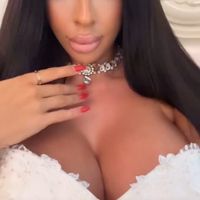 julia1267892
