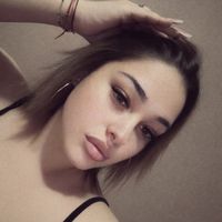 deelliia04