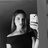 carly.frediani
