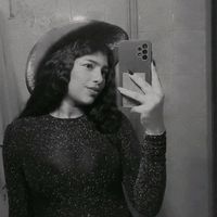 karoly.e