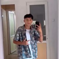 vanesazenep1
