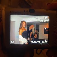 chloeahren1