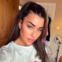 officially_elenaa