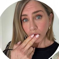 jennifer_aniston_590