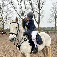 jumping._.with_grace