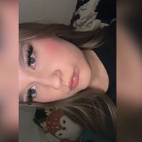 lara_.1110