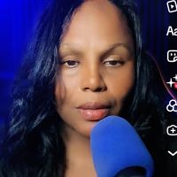 erisbeth_mooreofficial