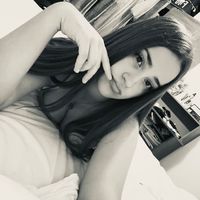 __llarisaa__