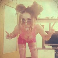 lilakarowolken
