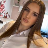 27.adriana_