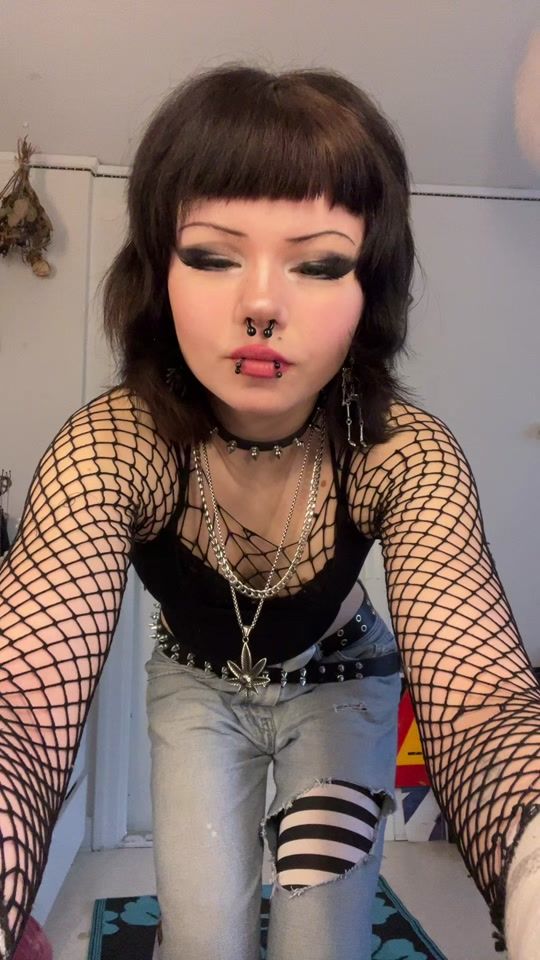 TikTok video thumbnail by rawringemo4life