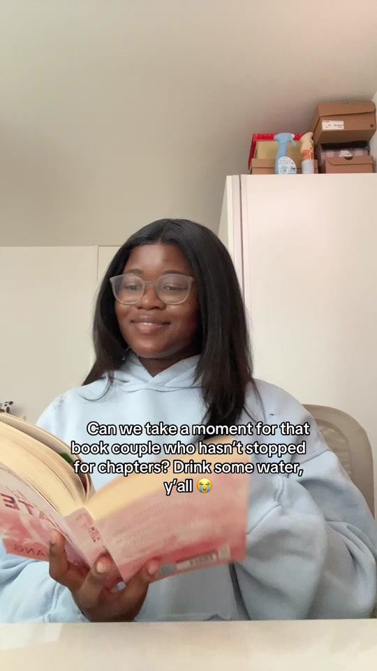 TikTok video thumbnail by mikidoesread