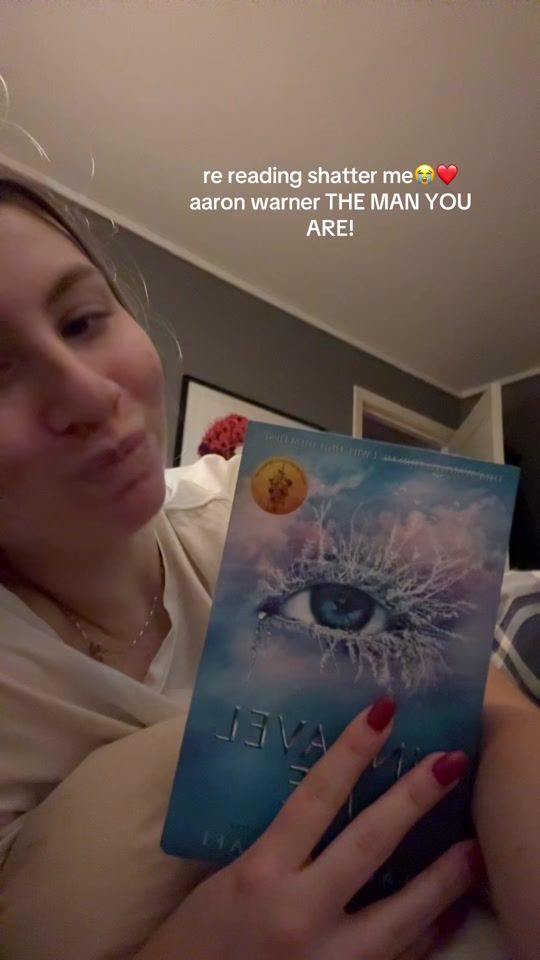 TikTok video thumbnail by jennisreads