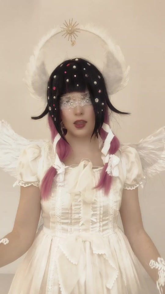 TikTok video thumbnail by ella._cosplay