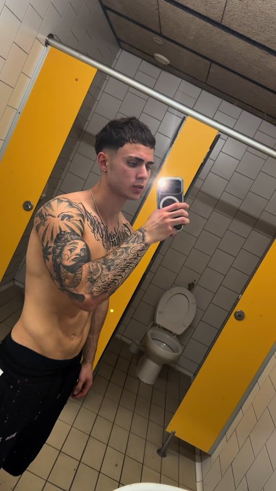 TikTok video thumbnail by daaniisndvv
