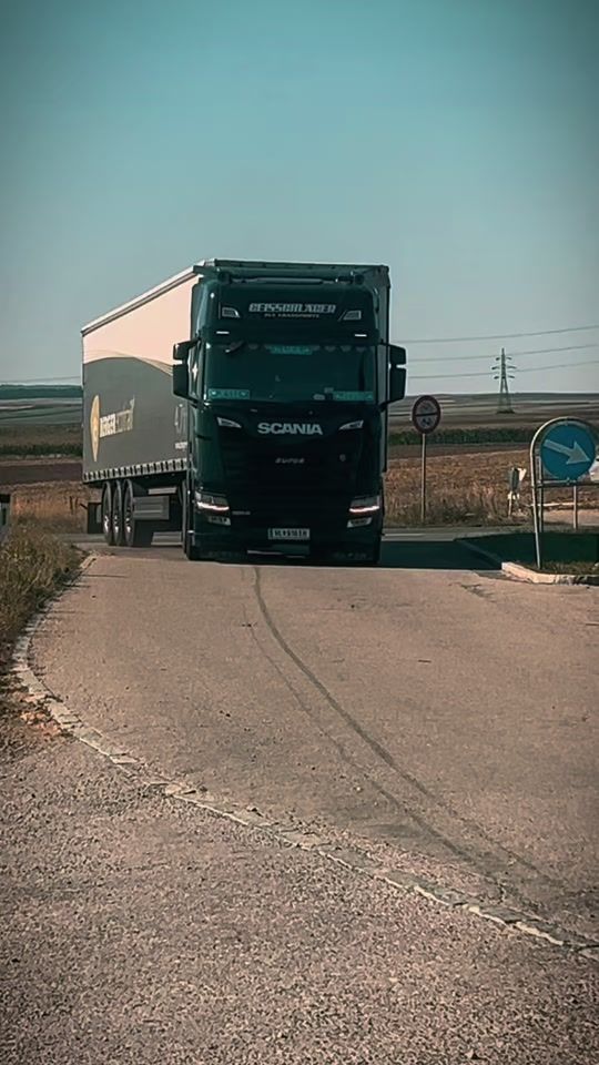 TikTok video thumbnail by mj.truckfotographie