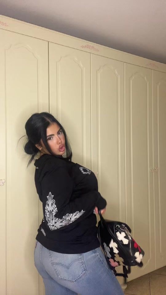 TikTok video thumbnail by lucrezia.caiazza