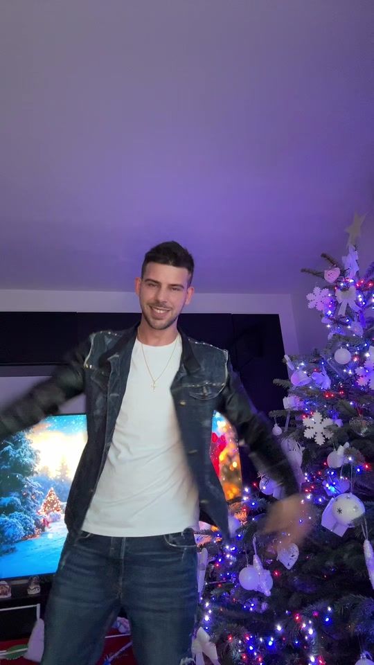 TikTok video thumbnail by alinsocaciu