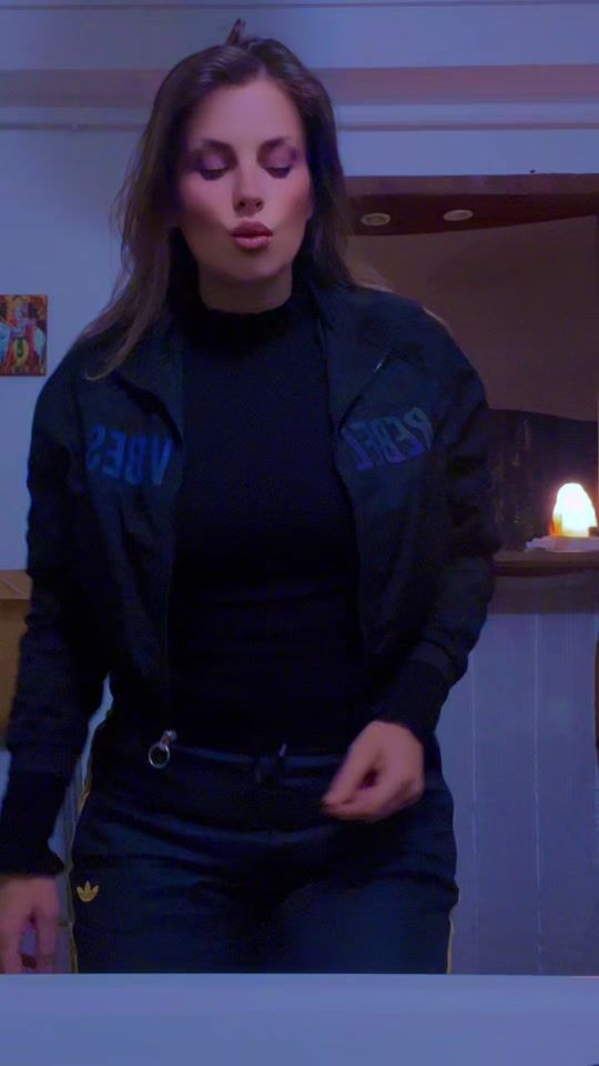 TikTok video thumbnail by stelliebroucke
