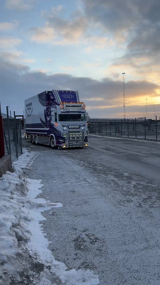 TikTok video thumbnail by truckspottergotland5