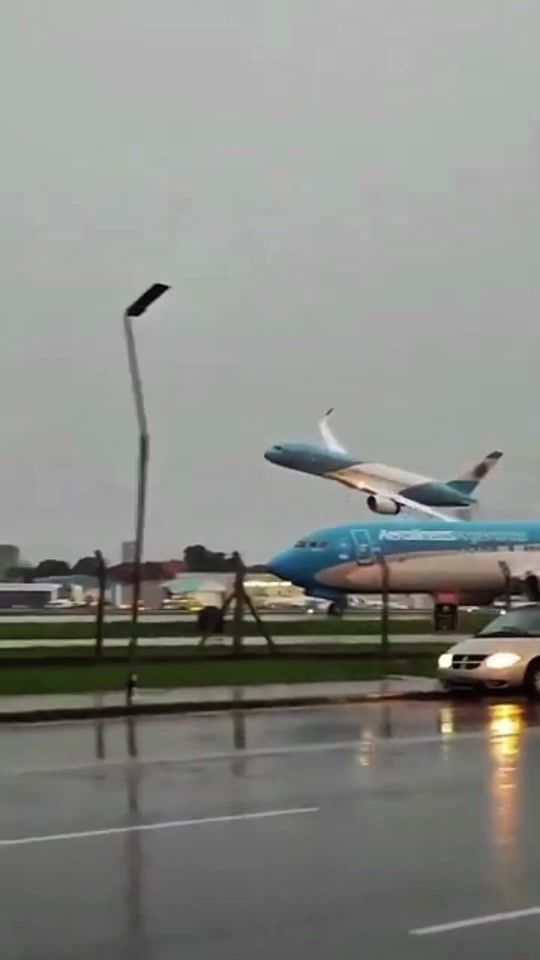 TikTok video thumbnail by 60secondsofaviation