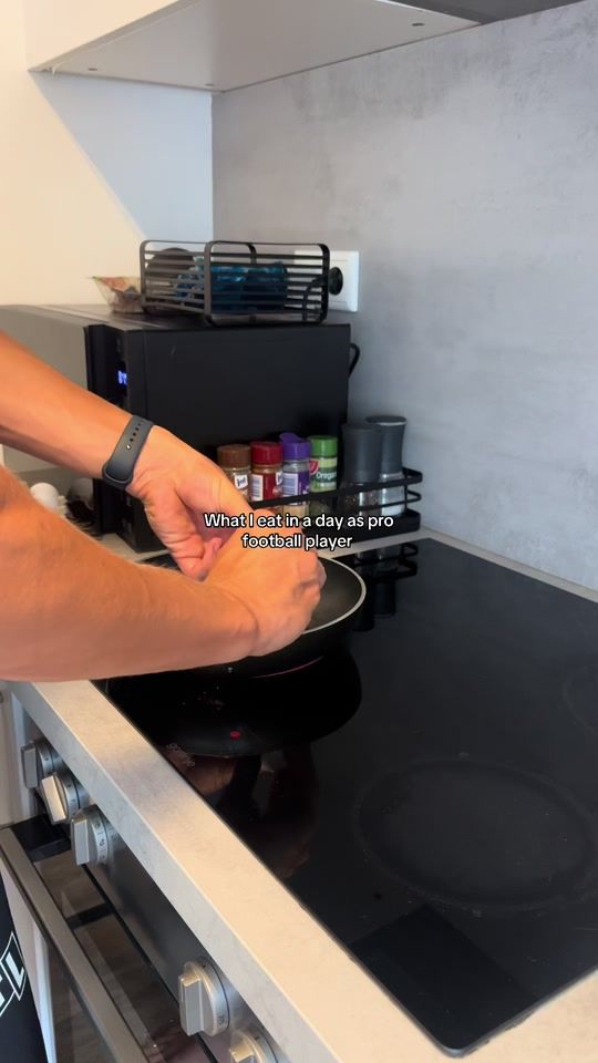 TikTok video thumbnail by robin26.08