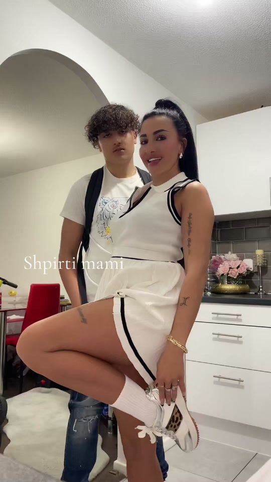 TikTok video thumbnail by singlemissv
