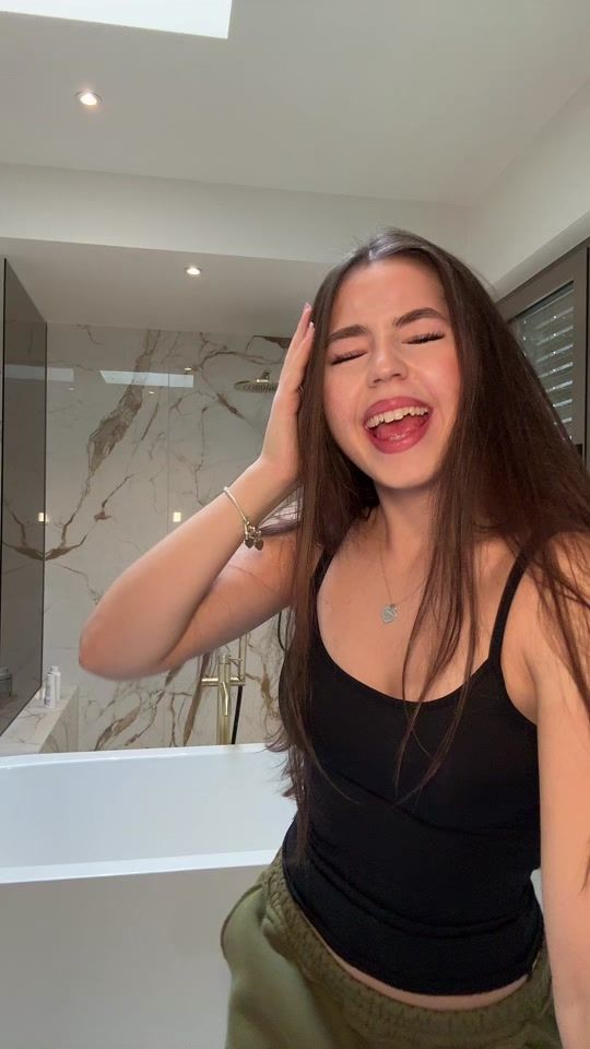 TikTok video thumbnail by _.amelieeklein._