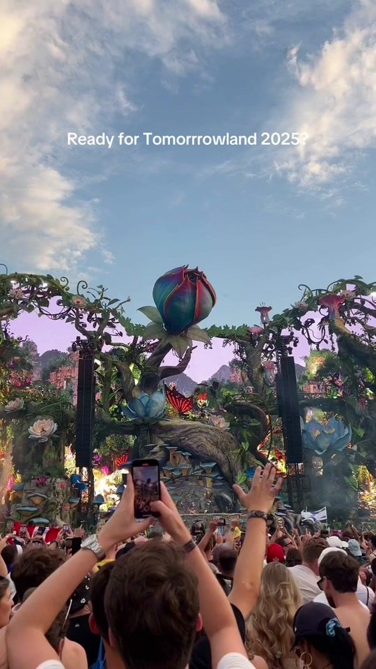 TikTok video thumbnail by tomorrowland