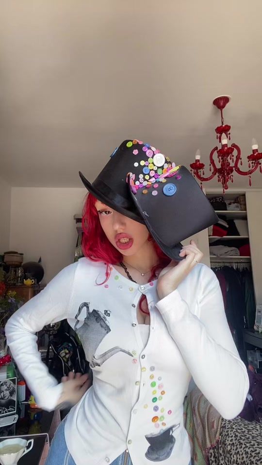 TikTok video thumbnail by lea_toute_rouge