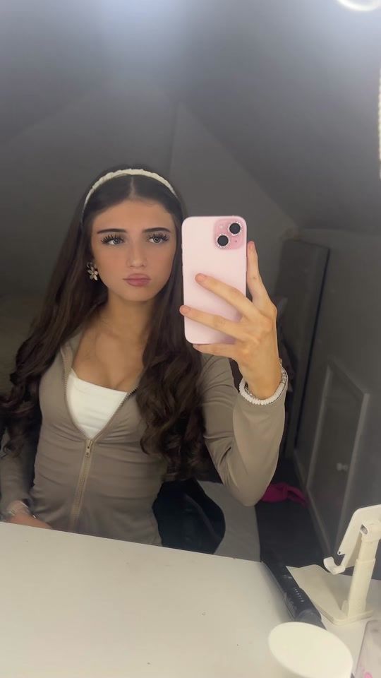 TikTok video thumbnail by elliedevoyxx