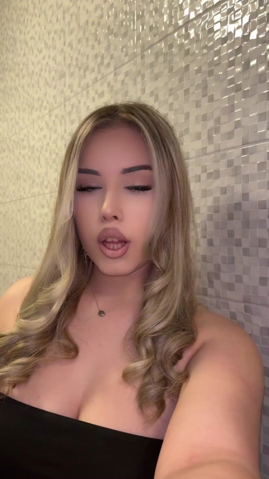TikTok video thumbnail by nicoll._10
