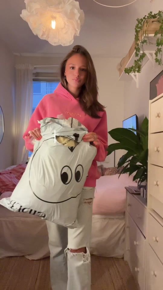 TikTok video thumbnail by noomi..roupillard