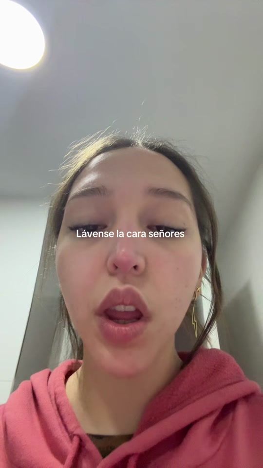 TikTok video thumbnail by becaaura_