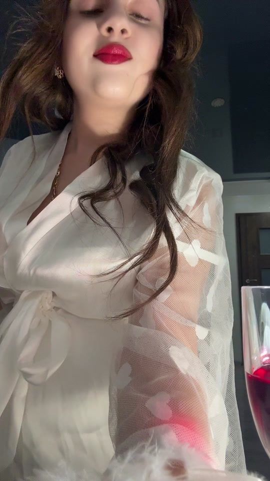 TikTok video thumbnail by laurissdemeterova