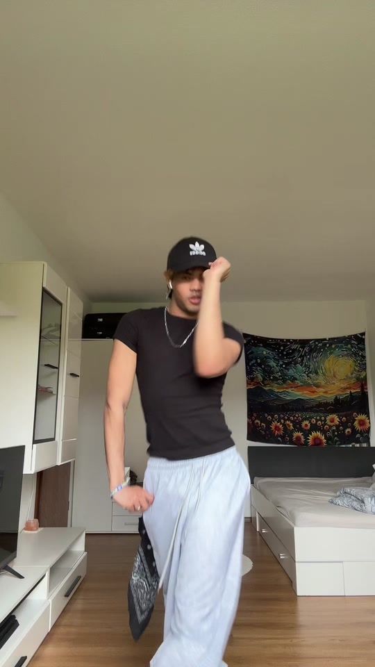 TikTok video thumbnail by allan.ndl