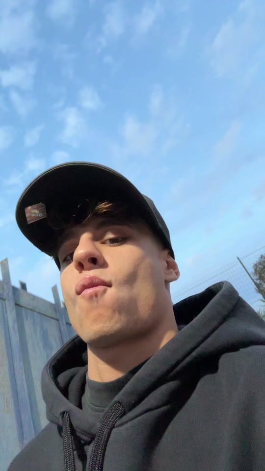 TikTok video thumbnail by nicolamangionee_
