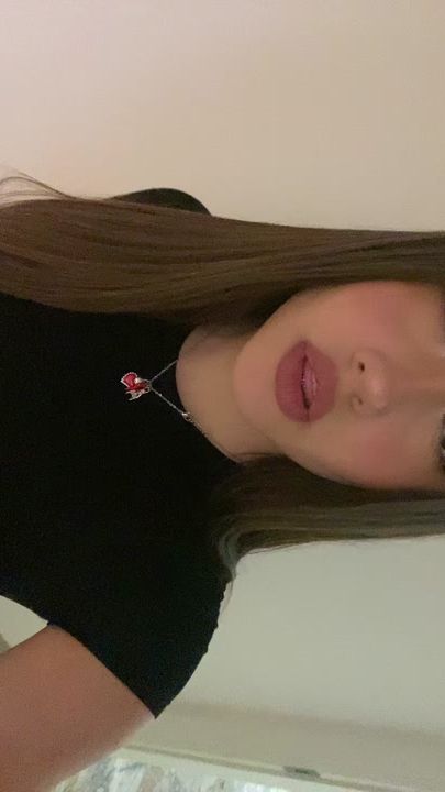 TikTok video thumbnail by lauravieru_