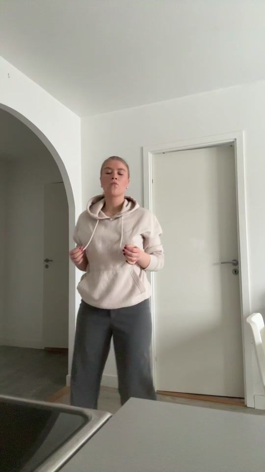 TikTok video thumbnail by dj_dancer00