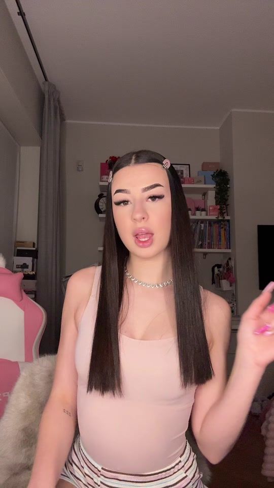 TikTok video thumbnail by saradelmi222