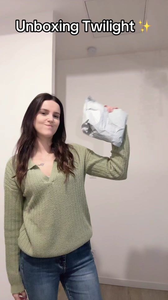 TikTok video thumbnail by pressquebella