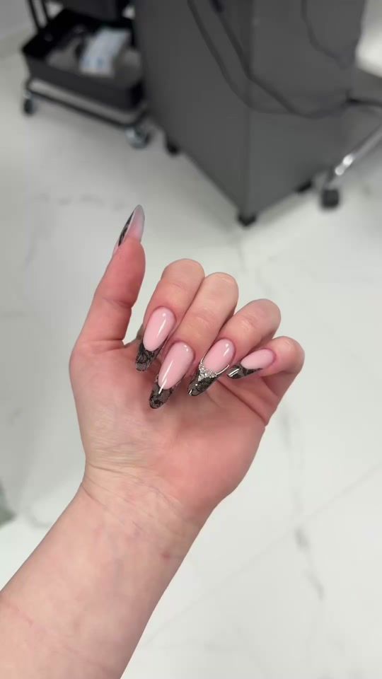 TikTok video thumbnail by andradaelena__