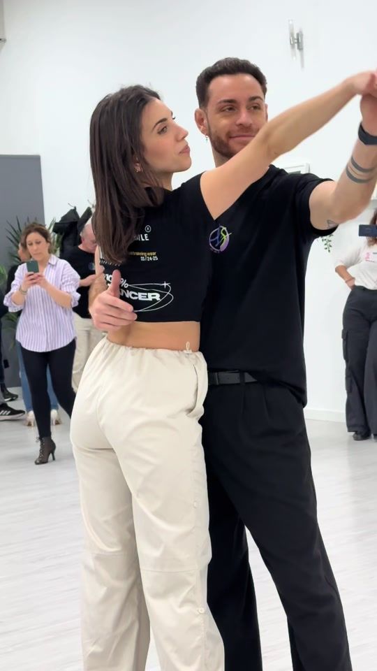 TikTok video thumbnail by luisysara.dance